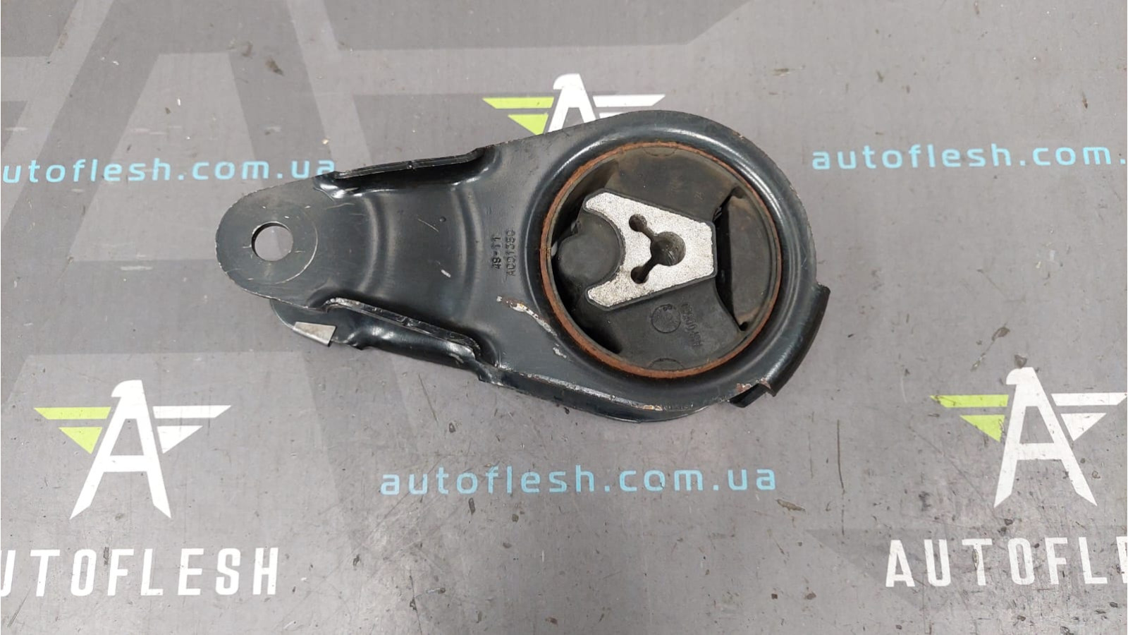 Подушка двигуна 1806H0, 9681648680, 2.0 HDi Citroen DS Peugeot бу